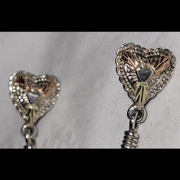 Vintage Navajo Sterling & Black Hills Gold Heart & Feather Earrings - Picture 5 of 7
